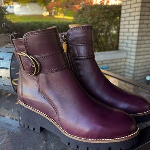 Blonde Boots. Never worn! Size 7